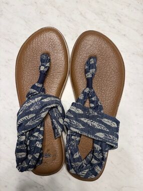 Sanuk Navy Feather-Print Wrap Sandals with Brown Footbed